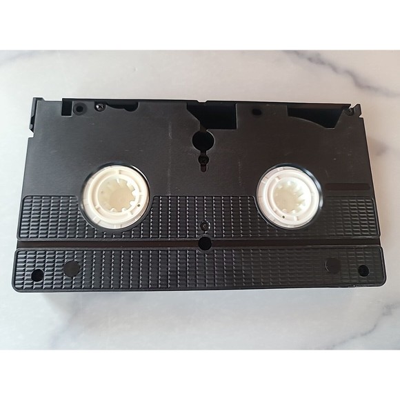 101 Dalmatians (VHS, 1992) - Picture 4 of 10